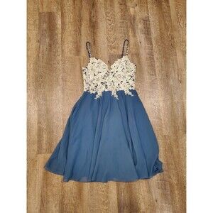 JJ's House Small (4-6) Homecoming Dress